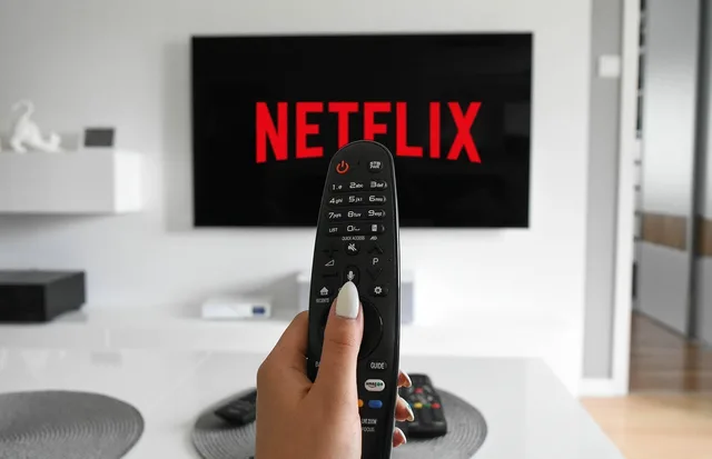 tv, remote, home, netflix, watch, video, streaming, series, television, internet, online, netflix, netflix, netflix, netflix, netflix. Nielsen, Comscore and Sensor Tower: why audience counts diverge